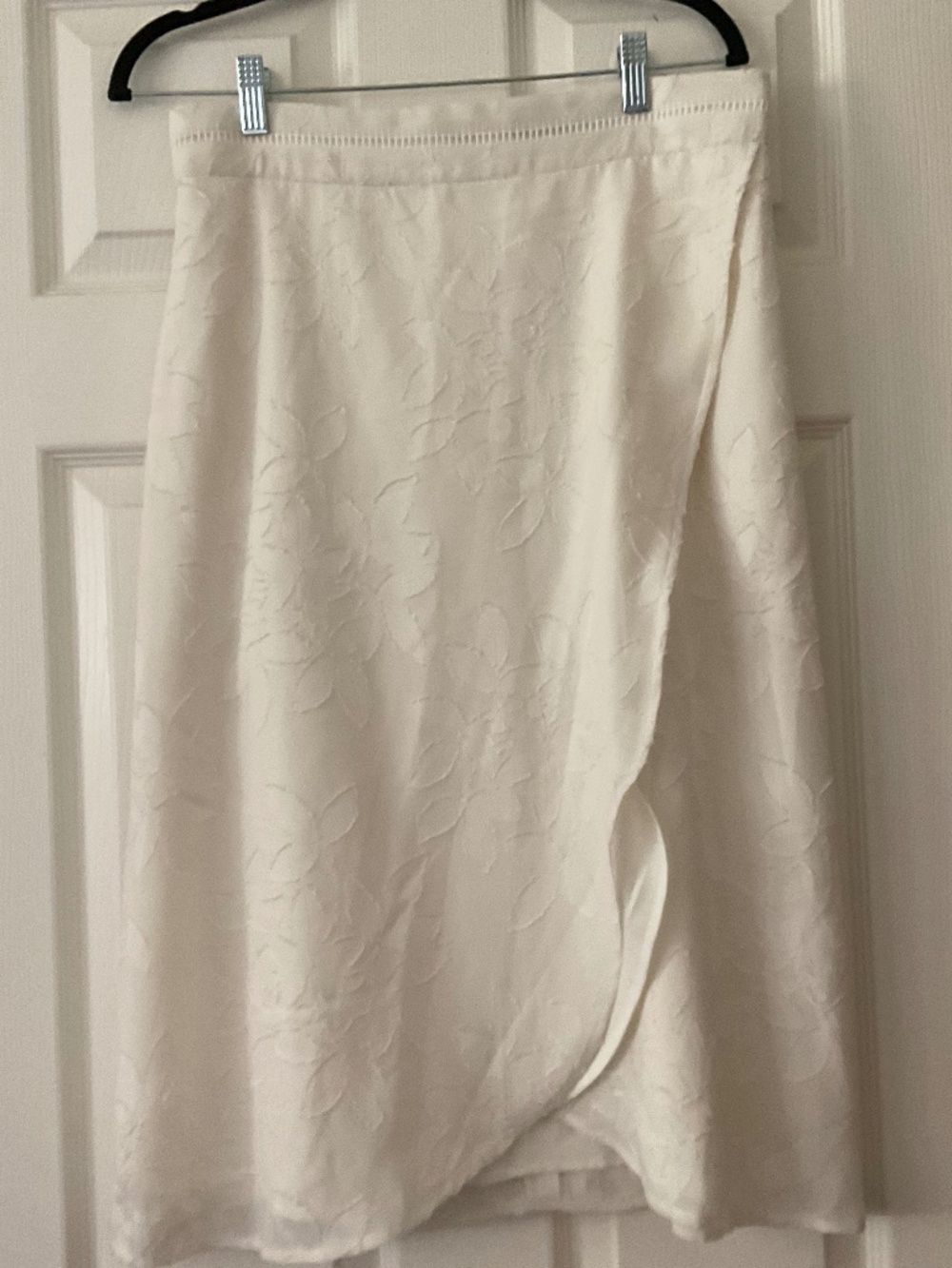 Ann Taylor Skirt Size 8 NWT retails 119 Eyelet